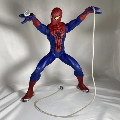 Hasbro 2012 Marvel #98723 Motorized Web-Shooting 14" Spiderman Action Figure Toy Cover