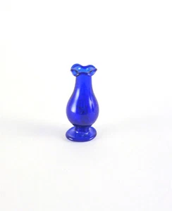 Puppenhaus Miniatur blau geriffelte Sockel Knospenvase, HB053 - Bild 1 von 1