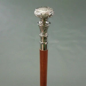 Christmas Wooden Solid Walk Stick Cane Christmas Victorian / Canes Men/Wom - Picture 1 of 5