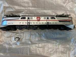 MTH 20-5503-1 O Scale Premier GG-1 4872 Pennsylvania - Silver w/Red Stripe - Picture 1 of 16