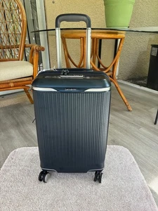 Samsonite Silhouette 18 21" Carry-on Expandable Hardside Spinner - Deep Navy - Picture 1 of 6