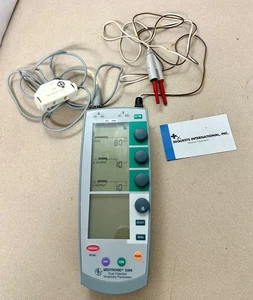 Medtronic 5388 Zweikammer Temp Herzschrittmacher mit 5433V & Patientenkabeln - Bild 1 von 6