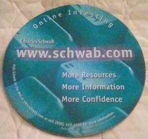 Vintage 1990s Charles Schwab & Co. Logo Circle Shaped Computer Mouse Pad - Bild 1 von 1