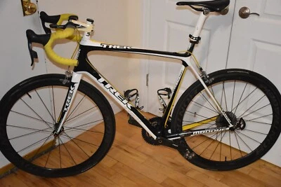 Bicicleta de corrida Trek Madone OCLV carbono - Imagem 1 de 4