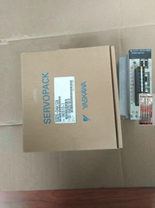*Yaskawa servo driver SGDS-04A12A !!via DHL or FedEx!! - Picture 1 of 1
