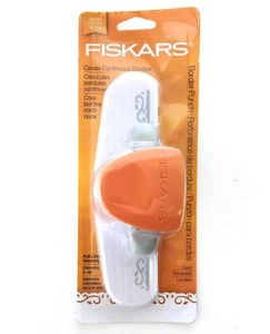 Fiskars 119110-1005 Border Punch Papel Bordeador Álbum de Recortes Artesanía Fabricación de Tarjetas-Desplazamiento - Imagen 1 de 2