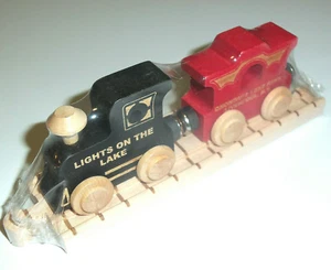 Syracuse Lights on the Lake Wooden Train Maple Landmark engine caboose Onondaga - Picture 1 of 5