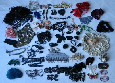 Antiguo Victoriano Vintage Lentejuelas Cuentas Salvamento Chatarra Artesanía Arte Costura Gran Lote Foto 1 de 3