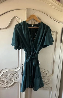 Pilgrim NWT Hayley V-Neck Tie Waist Mini Dress Emerald Green Sz 14 Party Races - image 1 of 4
