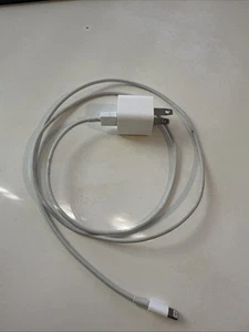 Apple Lightning 5-Watt USB Cable 1m Power Adapter - Picture 1 of 2