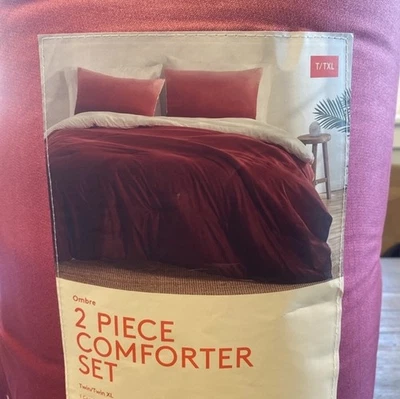 Refinery29 Juego de 2 piezas Bailey Ombre Edredón y Falsa Rojo Talla Doble/Doble XL, Nuevo Foto 1 de 4
