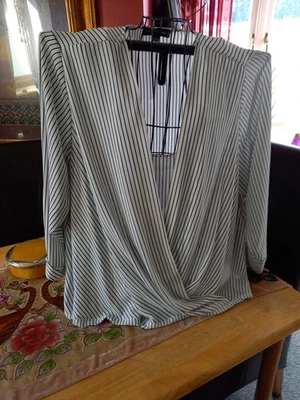 Fabulous White Striped Blouse Size 3x - Image 1 of 4