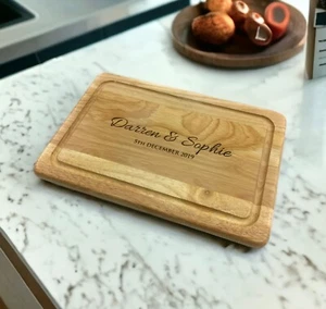 Personalisiertes Fleischschneidebrett aus Holz mit Saftrille Gravur Küche Geschenk - Bild 1 von 9
