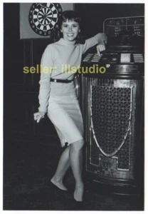 FOTO 4x6 JUDY CARNE 12 en punto de alto RARA en COMO NUEVA #10 - Imagen 1 de 1