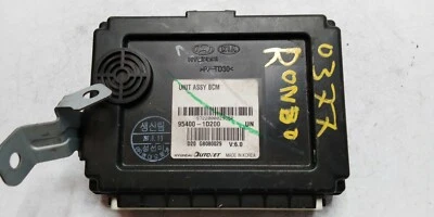 Módulo de control de carrocería BM SUV RONDO LX 2007-12 2,4 L a 4 puertas 95400-1D200 Foto 1 de 4