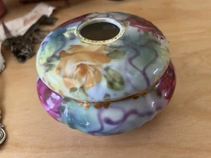 Antique Hair Receiver Hand Painted,red roses w/ Gold Trim 4” Diameter - Picture 1 of 4