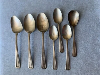 W R Legacy 1938 AMHERST Plateado 3 Lg Cucharas para Servir + 3 Cucharaditas + Cuchara de Azúcar Foto 1 de 4