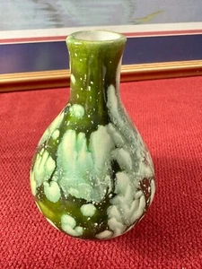 Small Handmade Green Bud Vase - Picture 1 of 7