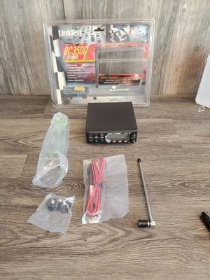 Uniden NASCAR Bearcat Fire Police Radio Scanner 800MHz Model BC350C - Image 1 of 4