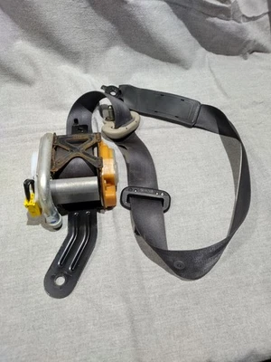 2009 2010 2011 2012 2013 HONDA FIT Front Right PASSENGER Side Seat Belt OEM - Image 1 of 4