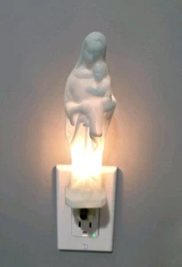 Vintage Catholic Night Light Mother Mary & Baby Jesus Dura-Kleen Works w/ Switch - Picture 1 of 14