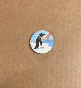 Penguin [E.H. Mason] RARE vintage button '82 - Picture 1 of 2