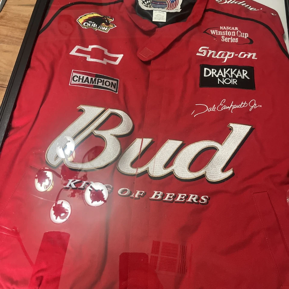 Abrigo de carreras Budweiser vintage edición Dale Earnhardt Jr.  Foto 1 de 4