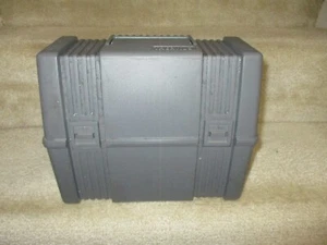 Thermos Box-Made In Canada-Very clean-Gray,Plastic - Picture 1 of 6
