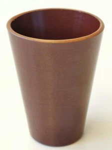 Würfelbecher aus Zünderbüchse der Wehrmacht,  Nachkriegsumbau " Schwerter zu Pfl - Picture 1 of 5