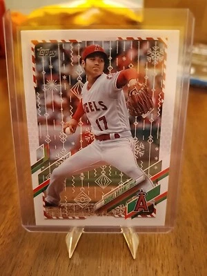 2021 Topps Holiday - Metallic #HW80 Shohei Ohtani - Image 1 of 4
