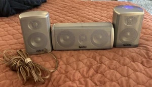 (Set Of 3) INFINITY SPEAKERS TOTAL SOLUTIONS 750-1 CENTER & 2 SATELLITE SPEAKERS - Picture 1 of 4