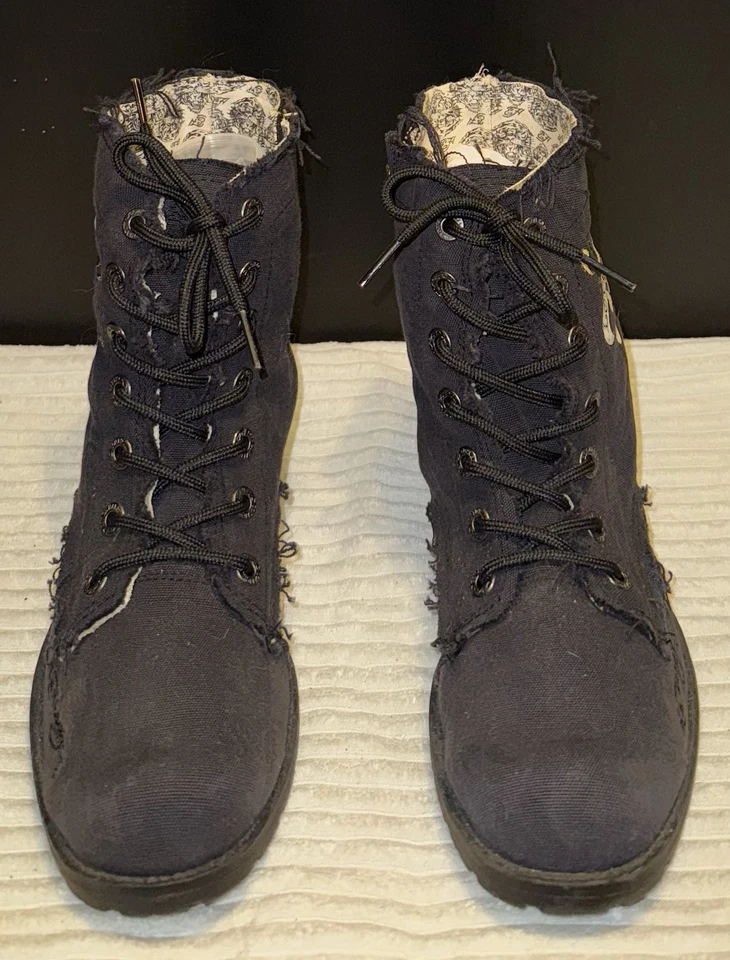 Botas para mujer Ed Hardy by Christian Audigier Raveen desgastadas talla 9 Foto 1 de 4