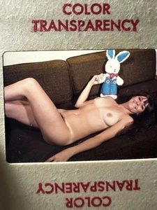 Vtg 70's 35mm Slide Transparency Risque Cheesecake Pinup Glamour Girl #188 - Picture 1 of 2