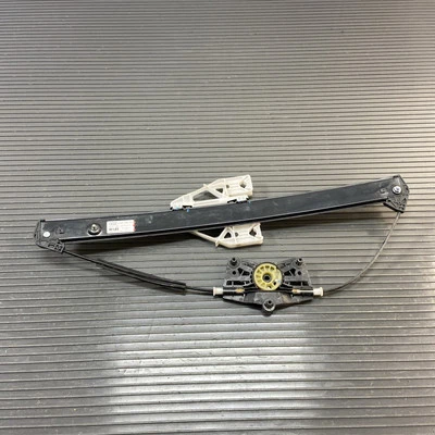Conjunto de motor regulador de janela traseira esquerda Audi Q3 F3 2019-2024 fabricante de equipamento original - Imagem 1 de 4