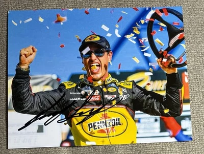 Foto firmada por Joey Logano 8x10 Pennzoil Victory Lane Celebración NASCAR certificado de autenticidad automático Foto 1 de 2