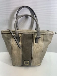 GUESS Women’s Top Handle Multi Pocket Tote Satchel Handbag Grey Beige Croc. - Picture 1 of 15