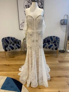 Lace Wedding dress two-tone size 18 lace with beadwork detachable side sleeve - Picture 1 of 7