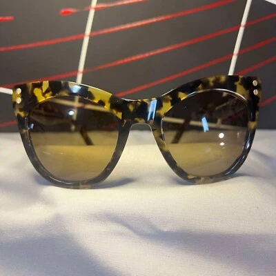 Diane Von Furstenberg Womens Tortoise She’ll sunglasses With Pink Case EUC - Image 1 of 4