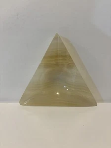 Vassoio cenere triangolare 5" in marmo lucido vintage - Foto 1 di 6