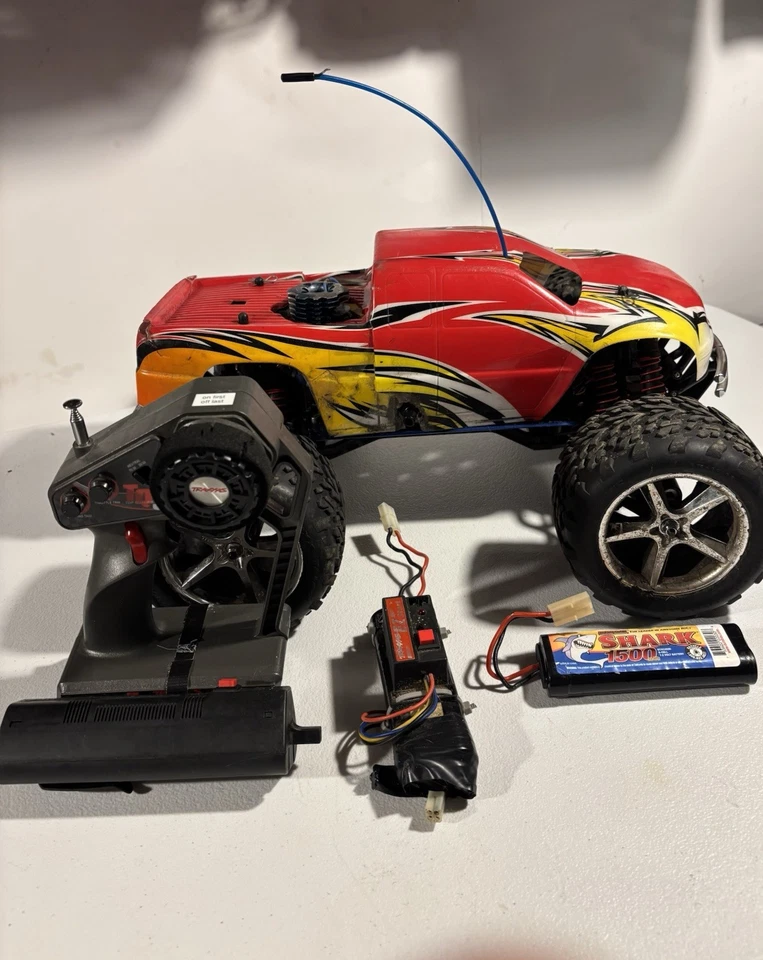 ü Traxxas Tmaxx 带 Os 21 — 第 1/4 张图片