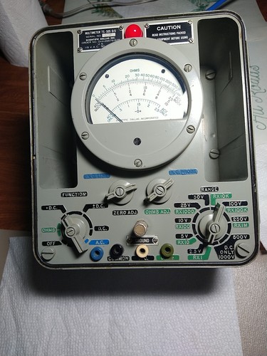 Foto 1 di 24