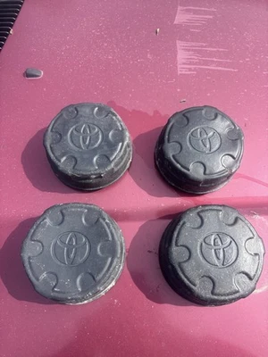 Buje de tapa de llanta central de rueda de acero OEM Toyota Tacoma 4Runner T100 Land 42603-35610 Foto 1 de 4