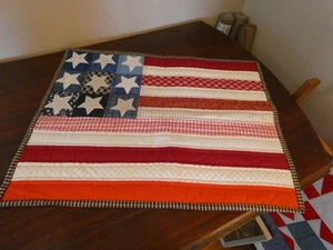 Handmade USA Flag Small Quilt Panel Wall Hanging Star Appliques 16 x 21" - Picture 1 of 5