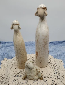 Familie von 3 Schafen Steinzeug Keramik Schaf Figuren 3 1/2", 10", & 12" hoch - Bild 1 von 24