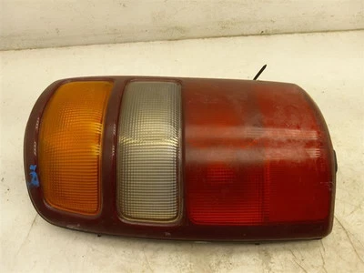 Luz trasera izquierda conductor 00-03 Chevrolet Suburban 1500 19168990 Foto 1 de 4