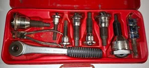 COFFRET D'OUTILS DE PIQUAGE ROTHENBERGER COTES POUCES DE 3/8 à 1'3/8 - Picture 1 of 5