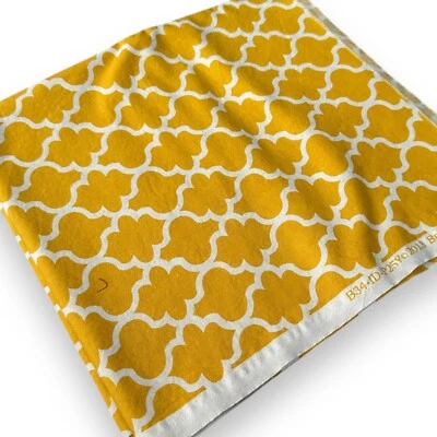Tela de enrejado geométrico amarillo y blanco vibrante - 42"x44" (1,07 yardas) - Coser artesanía Foto 1 de 4