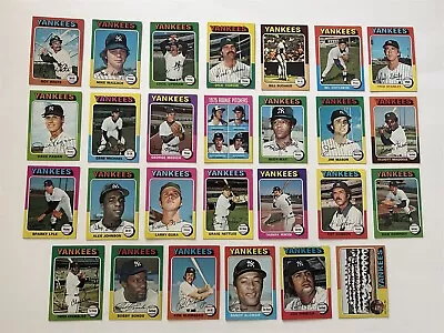 1975 Topps NEW YORK YANKEES Team Set THURMAN MUNSON Bonds NETTLES Lyle BRANCO - Imagem 1 de 4