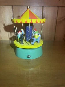 Vintage Music Box Made in Switzerland Merry-go-Round Parade Of The Wooden Sol. - Picture 1 of 6