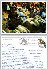 c22241 Le marche de poissons fish market   Gambia  postcard 1992 bird stamp